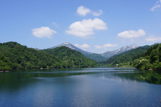 木地山ダムのダム湖