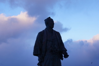 間宮林蔵の銅像