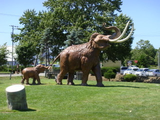 ナウマン象の像