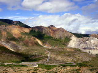日本屈指の山岳道路です。