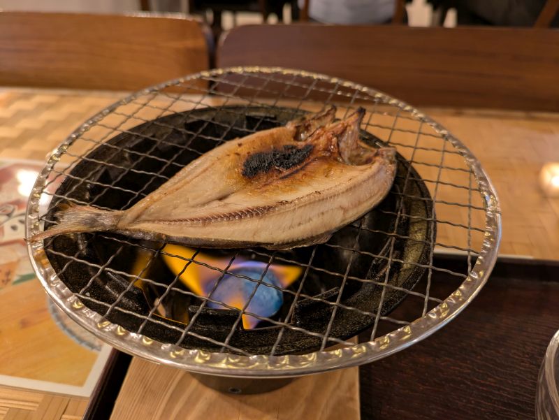 アメゴの干物 焼かれているアメゴの干物