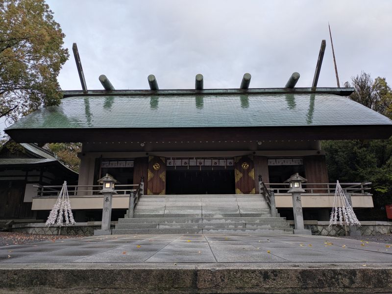 宇夫階神社(うぶしなじんじゃ) 宇夫階神社の拝殿